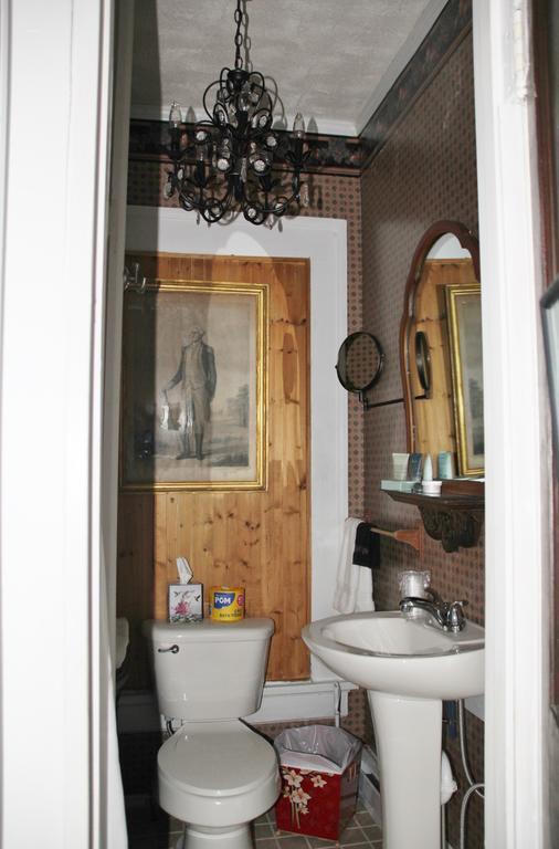 Bluefield Inn, A Select Registry Propery الغرفة الصورة