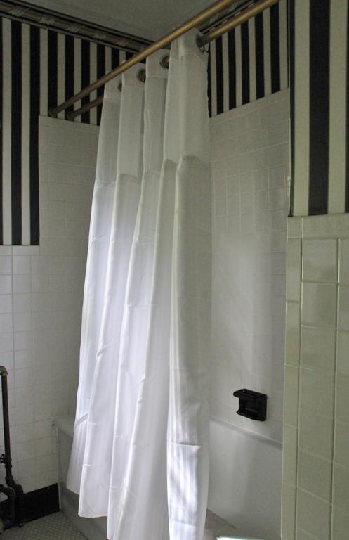 Bluefield Inn, A Select Registry Propery الغرفة الصورة